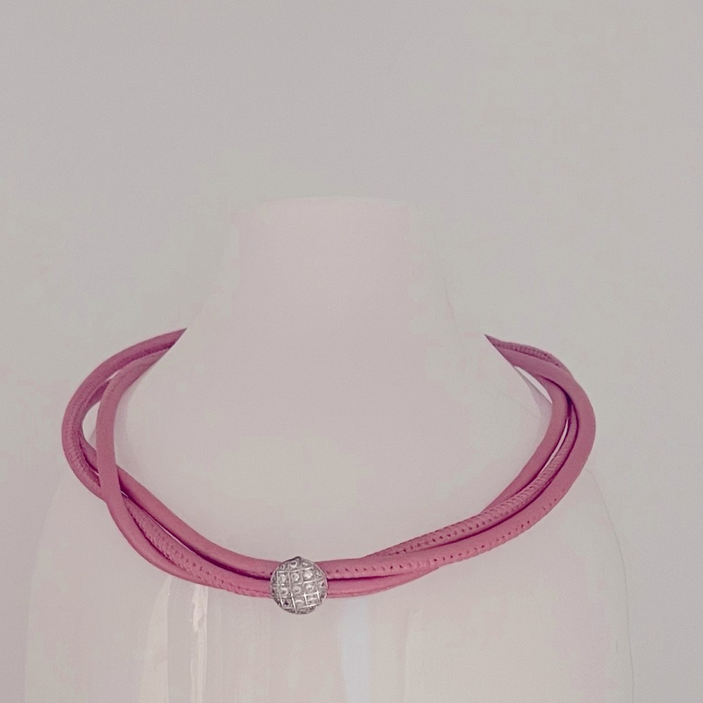 Pink leather stylish European necklace with sparkly silver charm & Free mirror.